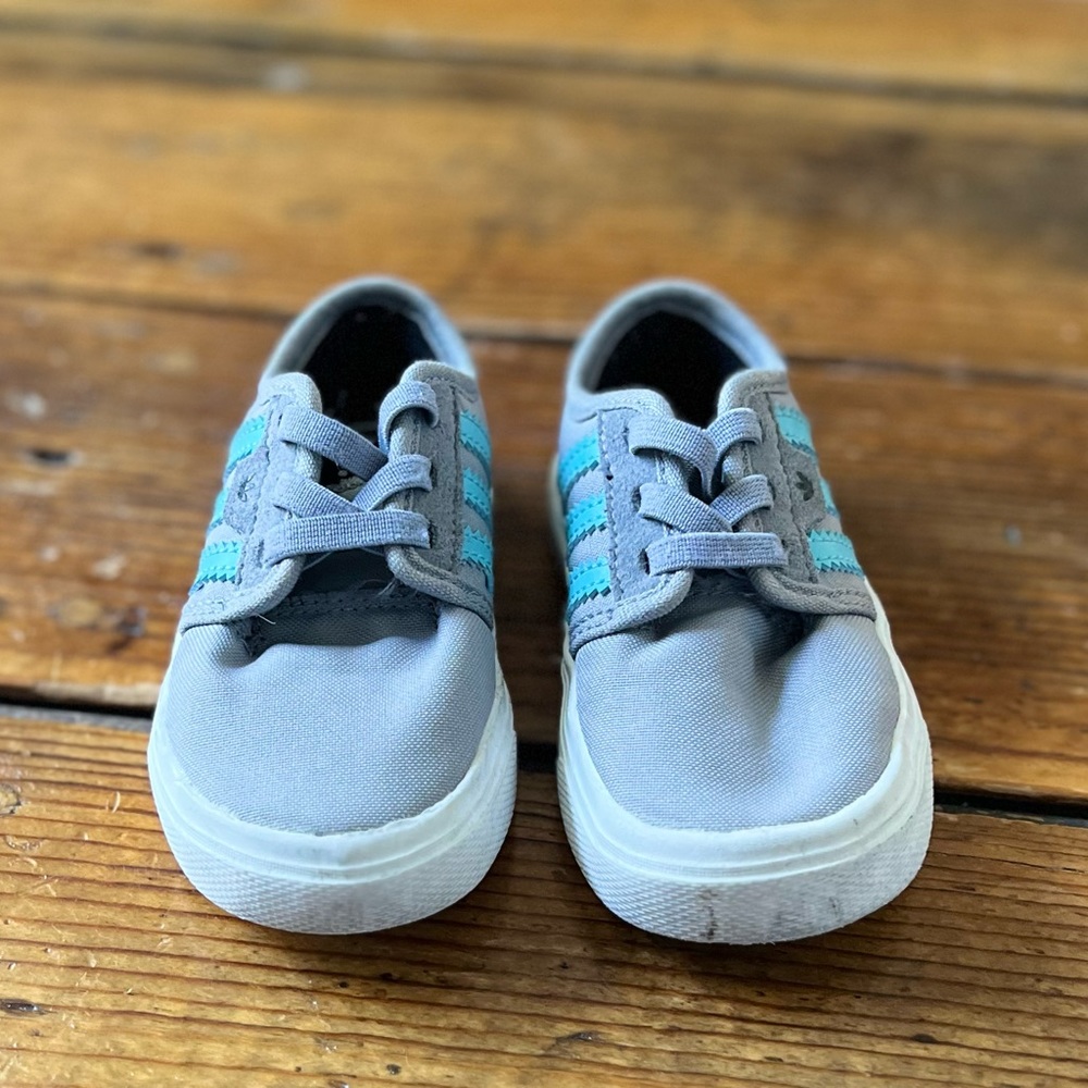 Adidas Ortholite Shoes. Size 5